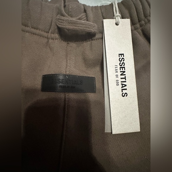 Essential - Picture 2 of 4